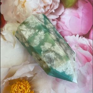 Green Flower Agate point